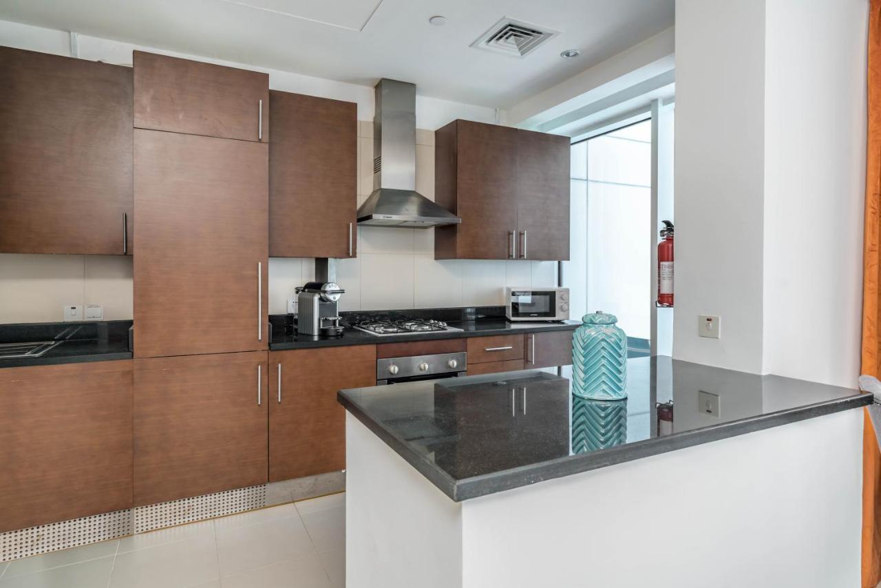 Dream Inn Apartments- West Wharf Tower Canal View دبي المظهر الخارجي الصورة